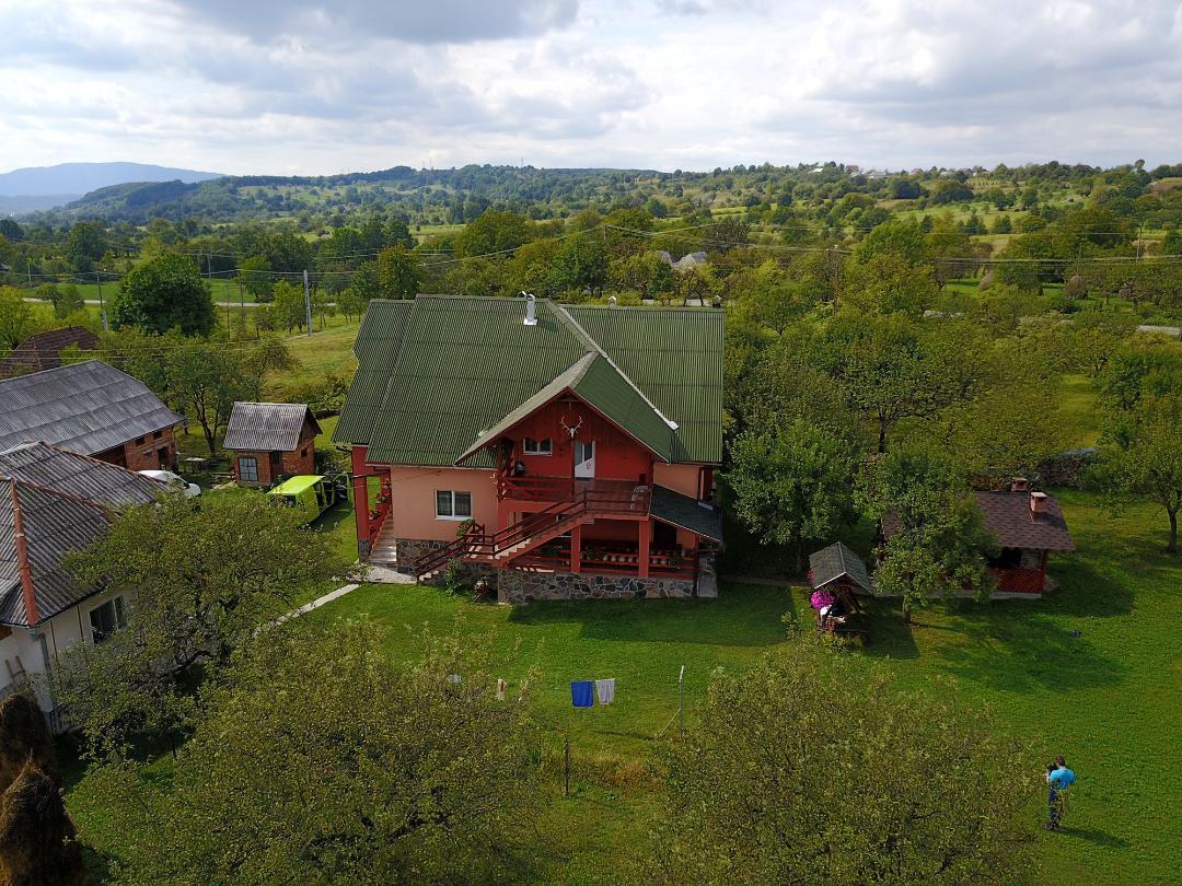 Pensiunea Martuca Surdesti  Buitenkant foto